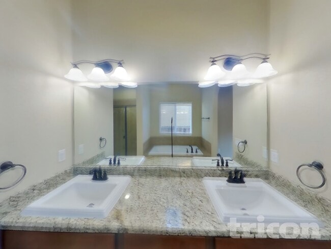 Building Photo - 7847 Dutch Loop