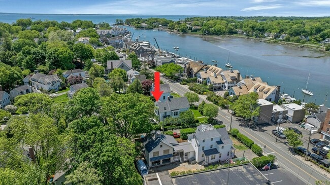 Building Photo - 134 Rowayton Ave