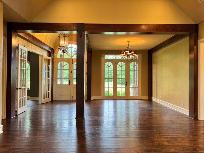 Building Photo - 21220 Gatlinburg Rd