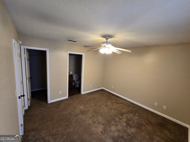 Building Photo - 405 S Ashley St