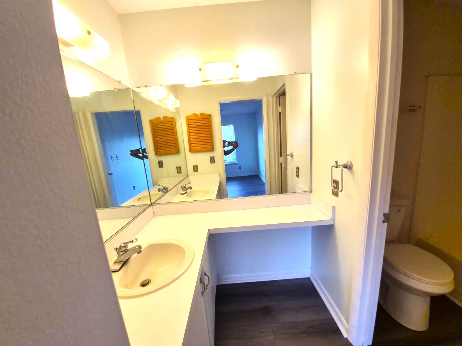 Building Photo - 12762 Saint James Pl