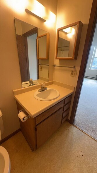Interior Photo - Key City Group, LLC (BT)