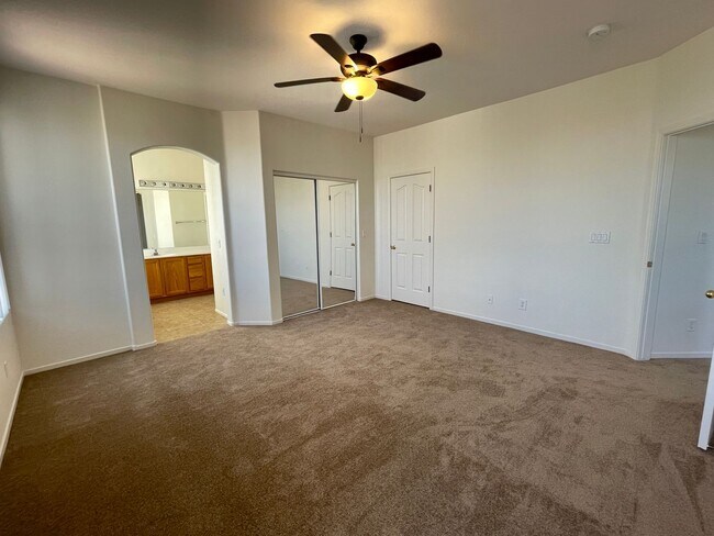 Building Photo - 10720 Woodlore Pl