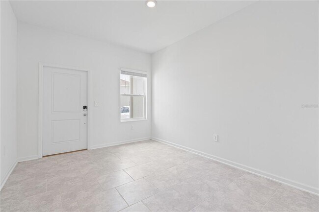 Building Photo - 2716 Pierr St