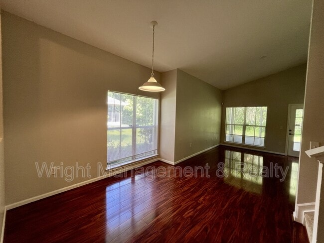 Building Photo - 8202 Downpatrick Ct
