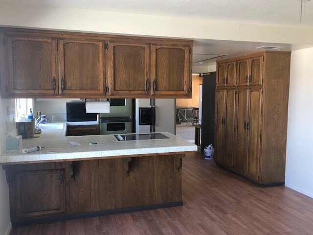 New Flooring - 2087 W 7th St