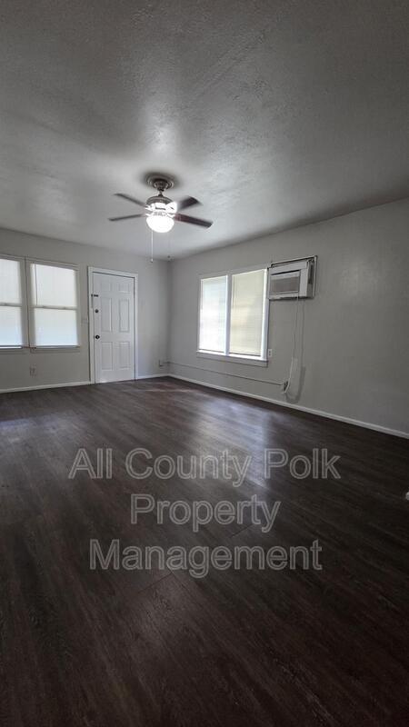 Building Photo - 103 Colonial Dr