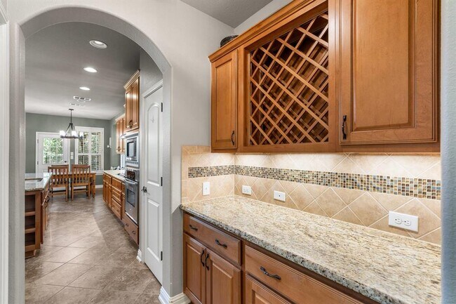 Building Photo - 420 Wild Rose Dr