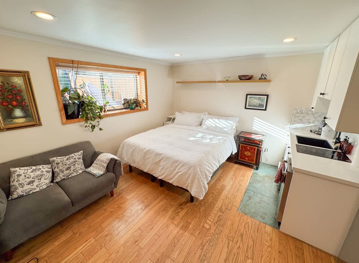 Building Photo - 3148 College Ave