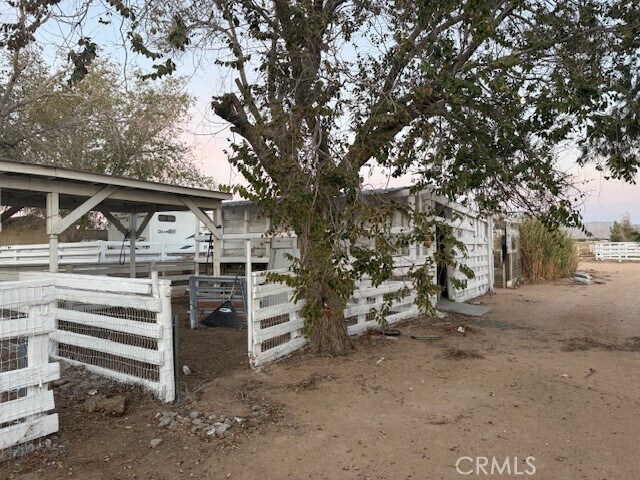 Building Photo - 16100 Navajo Rd