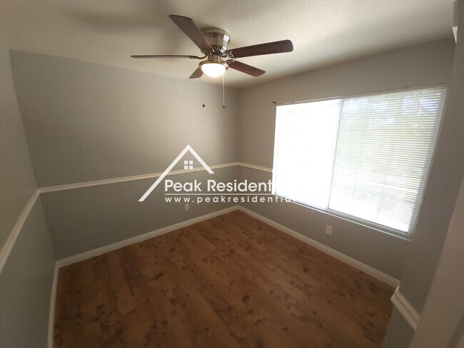 Building Photo - 10172 Sheffield Oak Way