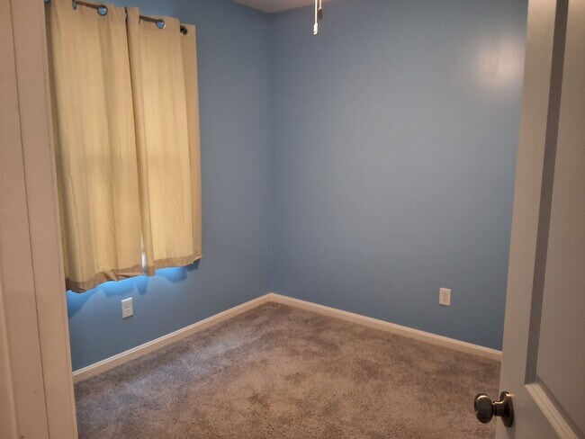 Building Photo - Cozy 3 Bed, 2 Bath House In Vine Grove, KY