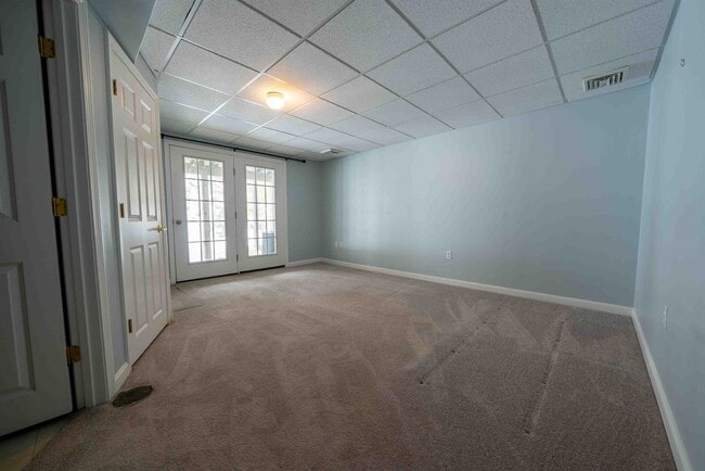 Building Photo - 59 Dicandra Dr