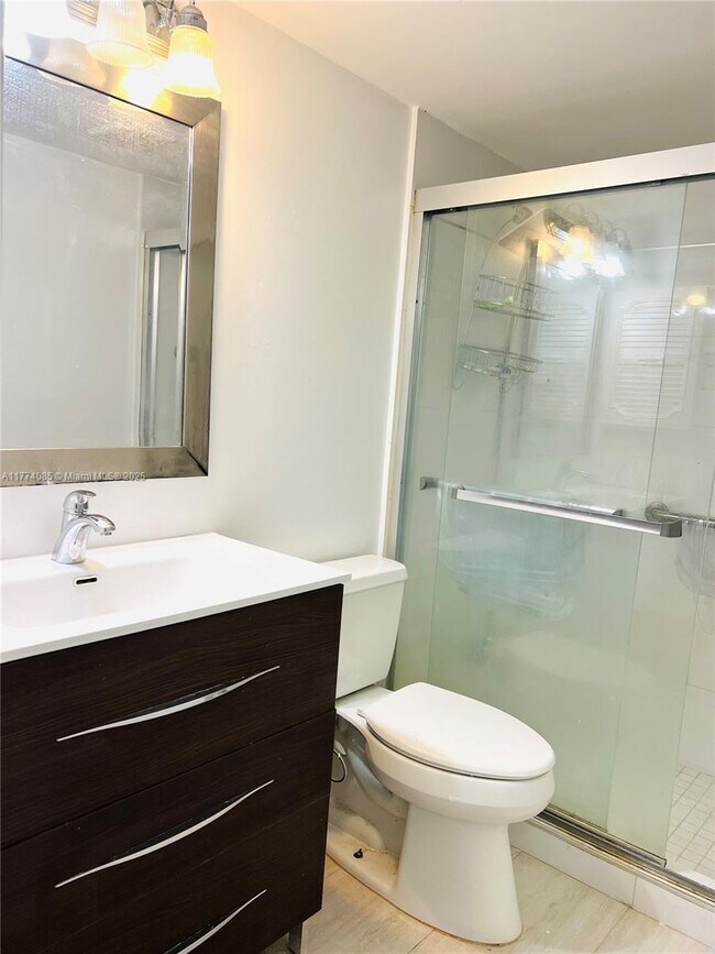 Building Photo - 13455 SW 9th Ct