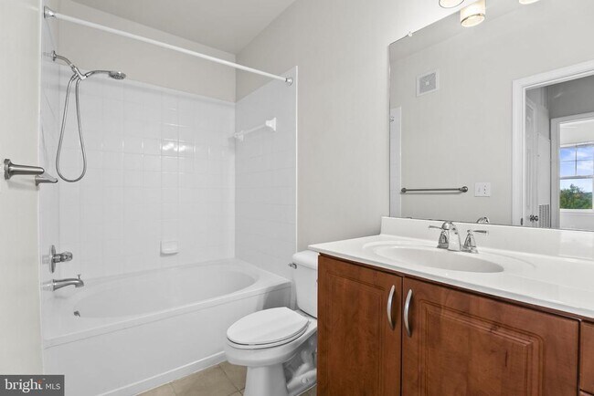 Building Photo - 12929 Centre Park Cir