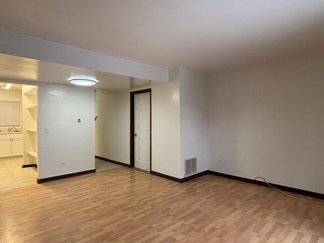 Building Photo - 128 S Hale Ave