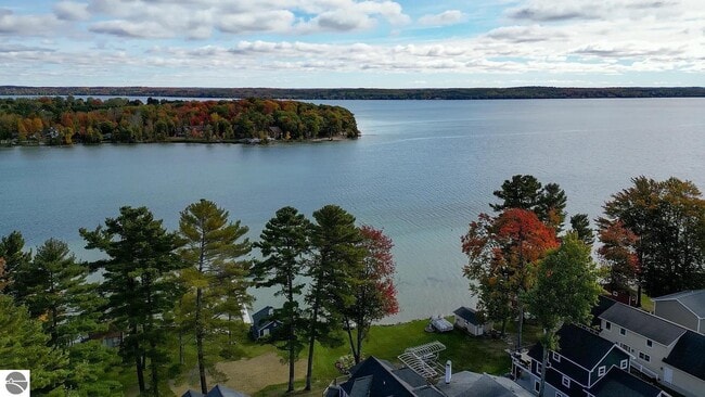 Building Photo - 840 Millers Park Rd