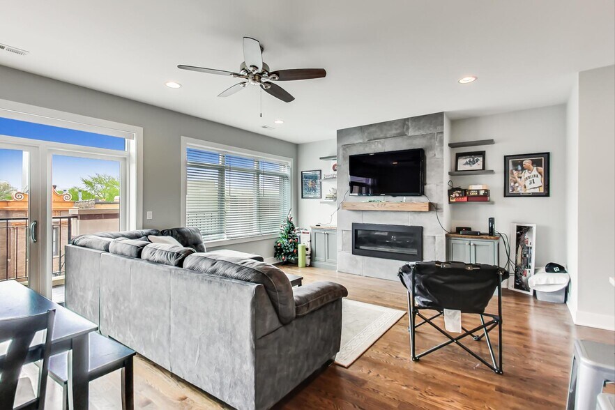 Building Photo - 2618 N Halsted St