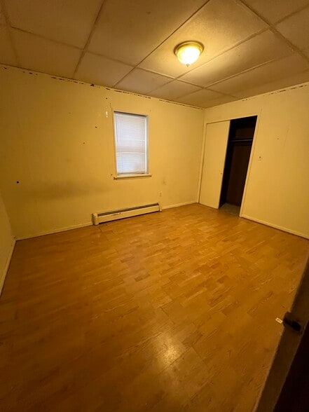 Bedroom # 1 - 733 York St