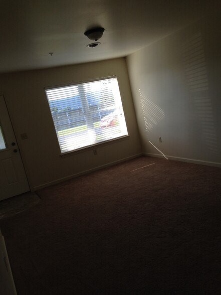 Building Photo - 118 Myotis Dr