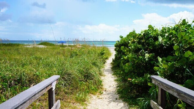 Building Photo - 7615 Ridgewood Ave Cape Canaveral FL 32931