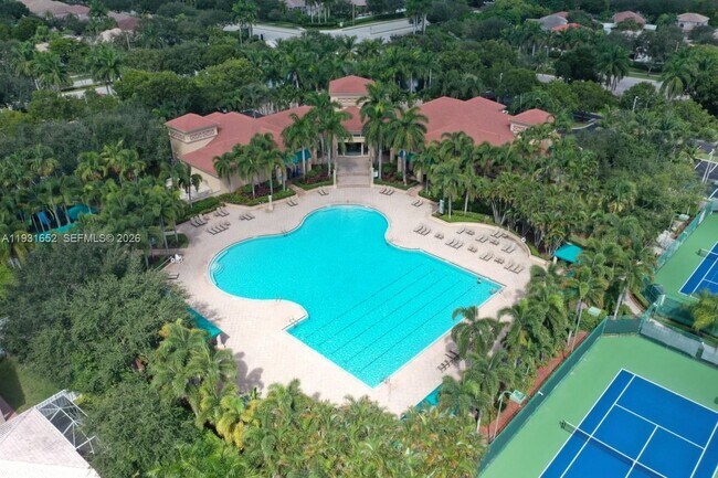 Building Photo - 1302 NW 139th Ave