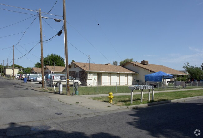 Primary Photo - 321-329 Q St