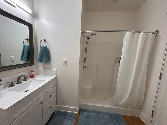 Building Photo - Fairview Village 55+ community $500 of first months rent.