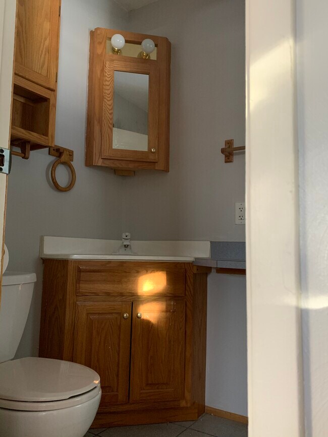 Building Photo - 18342 Clairmont Dr