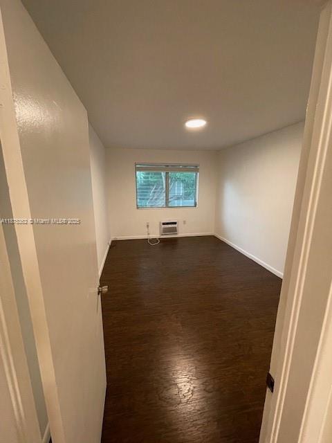 Building Photo - 9300 E Bay Harbor Dr
