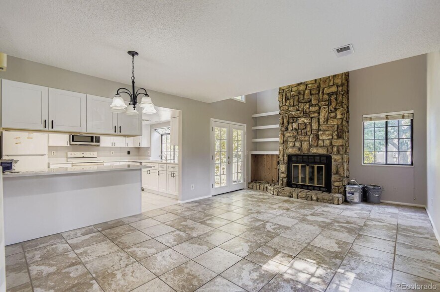 Primary Photo - 12440 E Pacific Cir