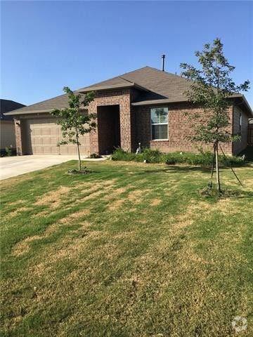 Building Photo - 172 Voss