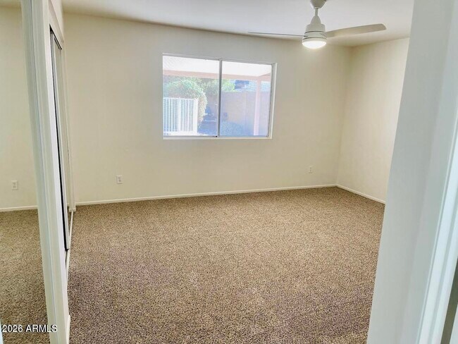 Building Photo - 5141 E Blanche Dr