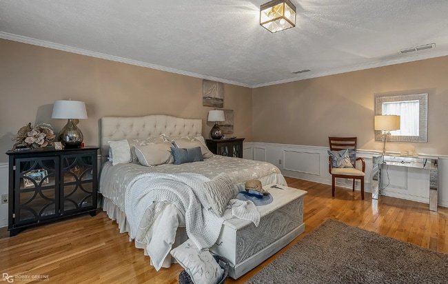 Building Photo - Beautiful 2 Bedroom, 2 Bathroom home with ...