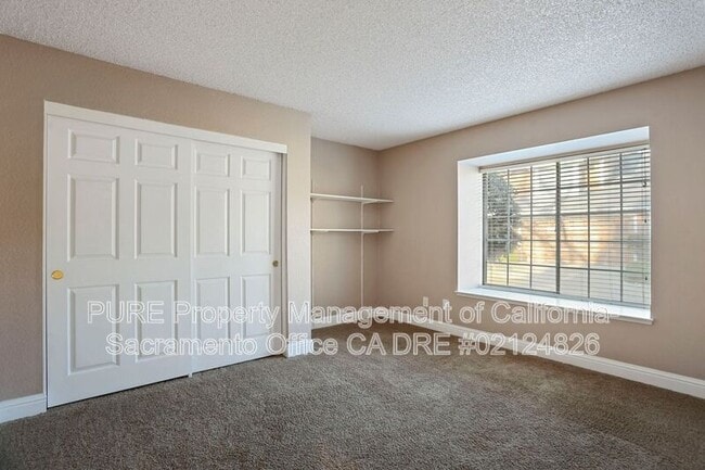 Building Photo - 4 Coyle Creek Cir