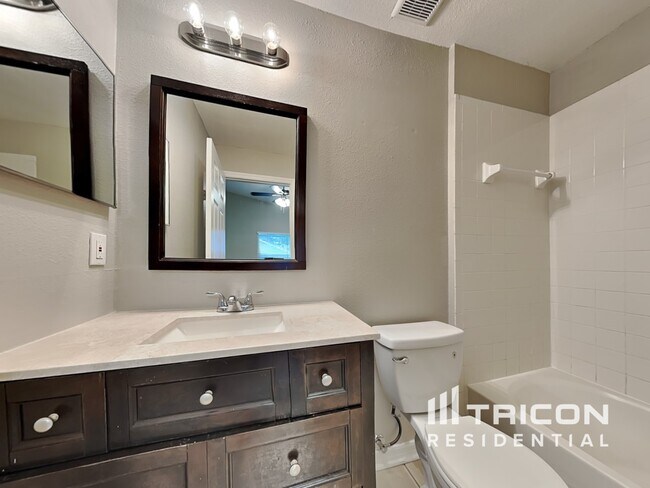 Building Photo - 12906 Brant Tree Dr