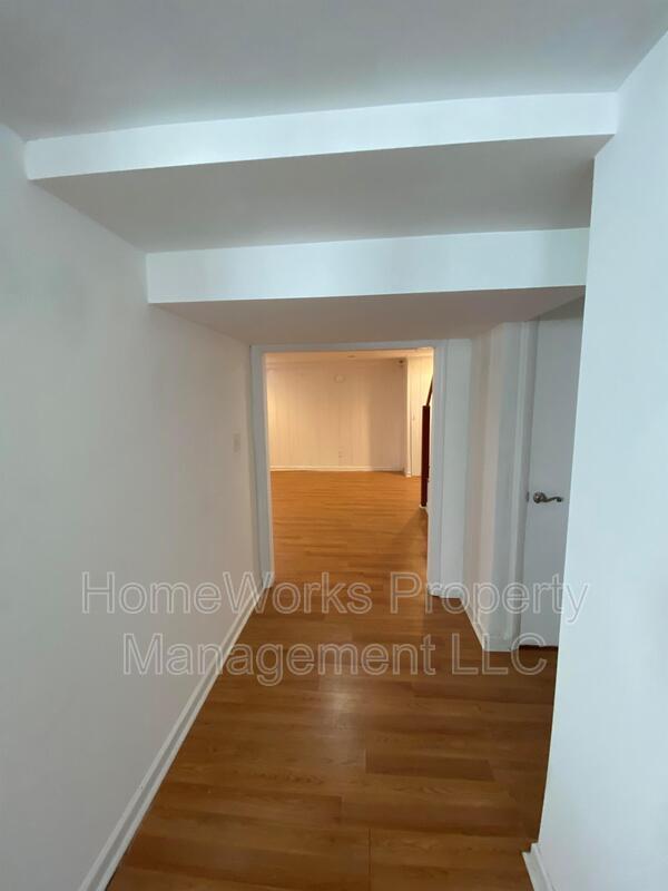 Building Photo - 1127 Deanwood Rd