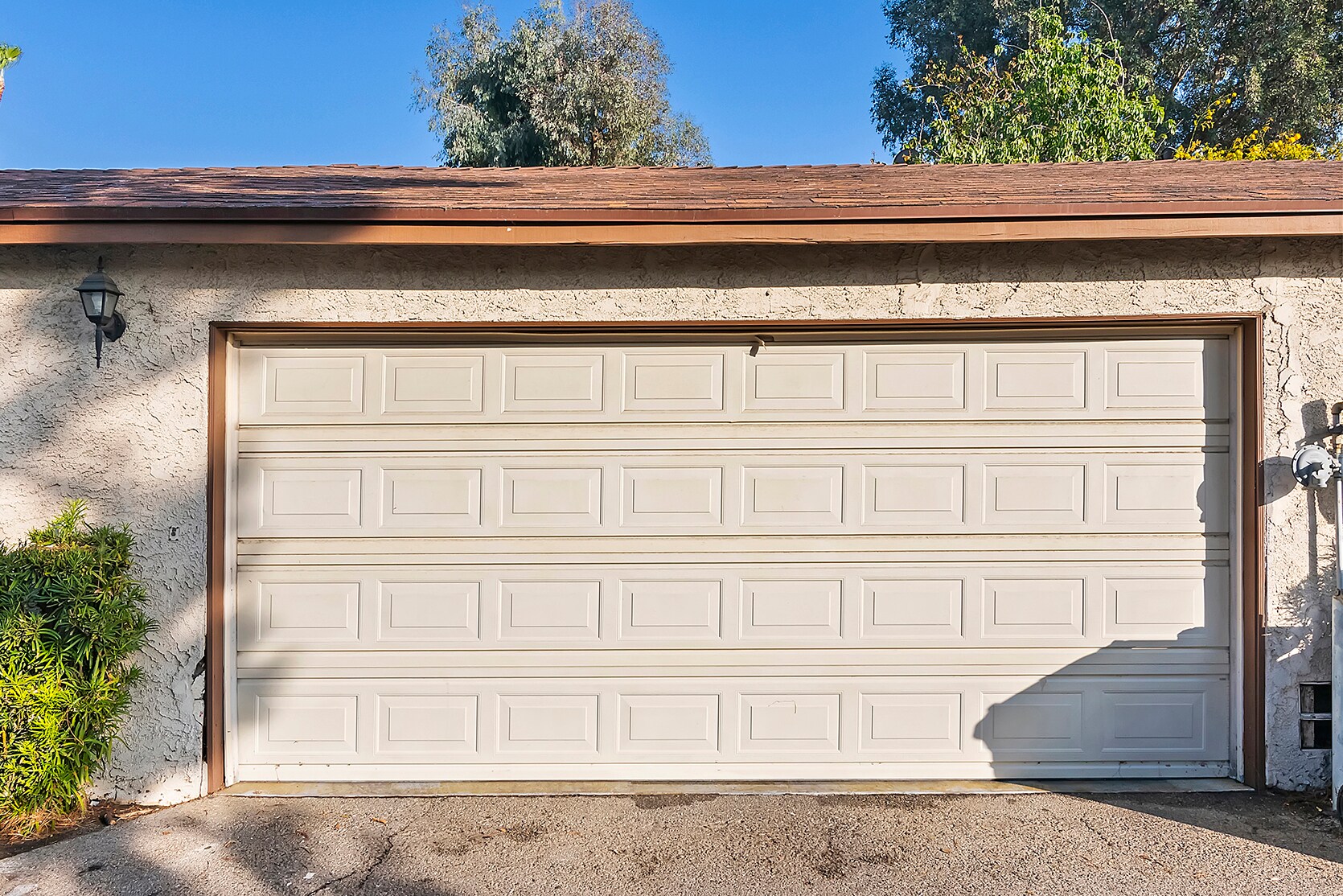 Building Photo - 8707 Cedros Ave