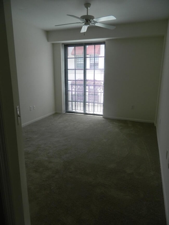 Building Photo - 460 S Rosemary Ave