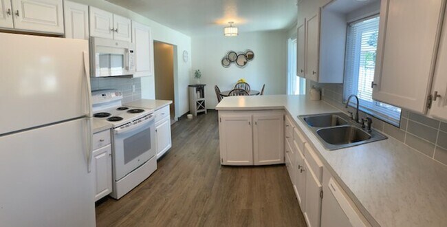 Primary Photo - Beautifully Updated 3 Bedroom 1 Bath Home in the Spokane Valley