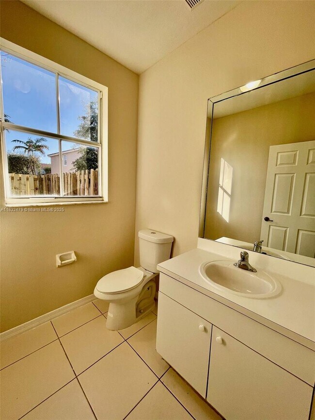 Building Photo - 13850 SW 274th Terrace