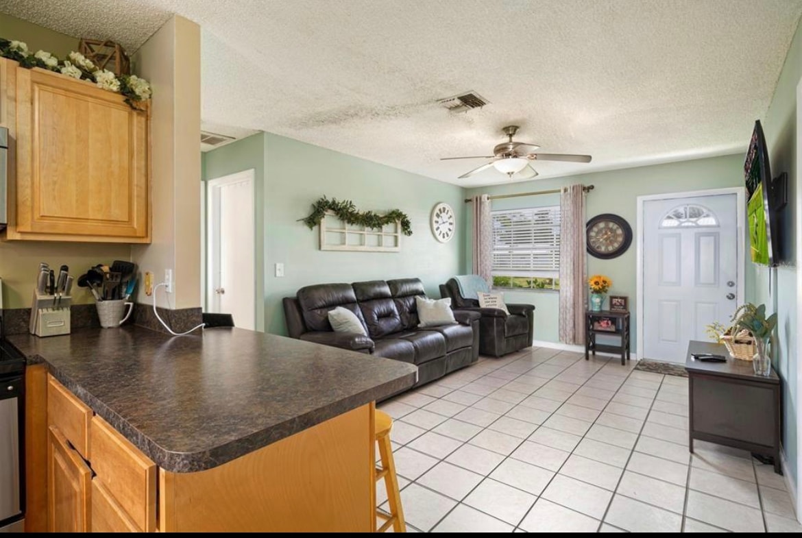 Building Photo - 5103 SE 42nd Trce