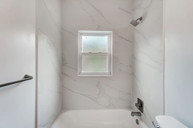 Building Photo - 3719 Kirkup Ave