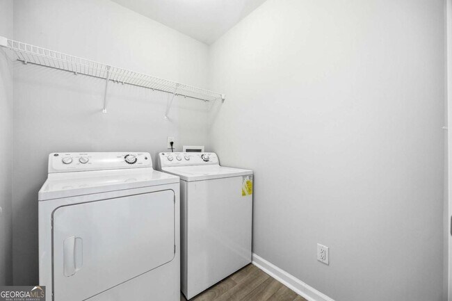 Building Photo - 2605 Runnymede Ct