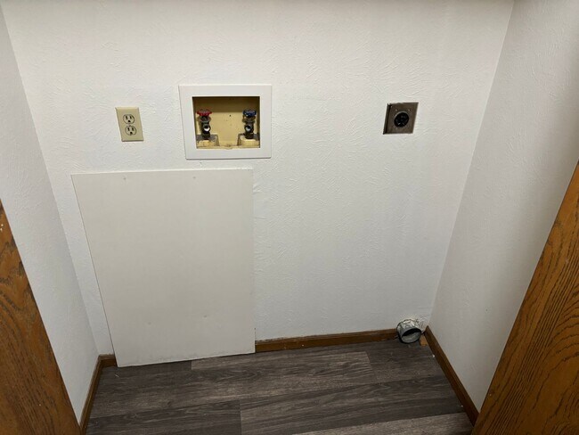 Building Photo - 2755-2761 Scarlet Oak