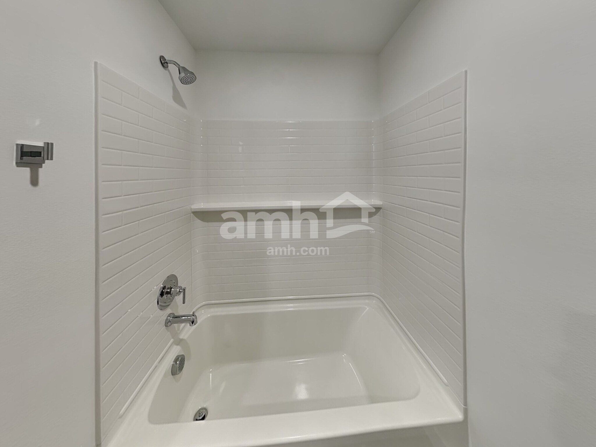 Building Photo - 4826 86th Ave NE