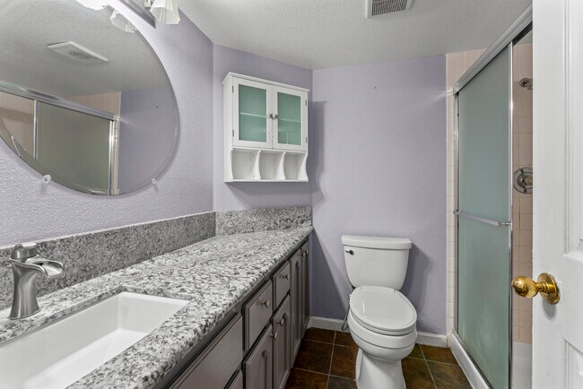 Building Photo - 2126 Sunhaven Ct