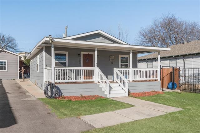 Building Photo - 5508 Diaz Ave