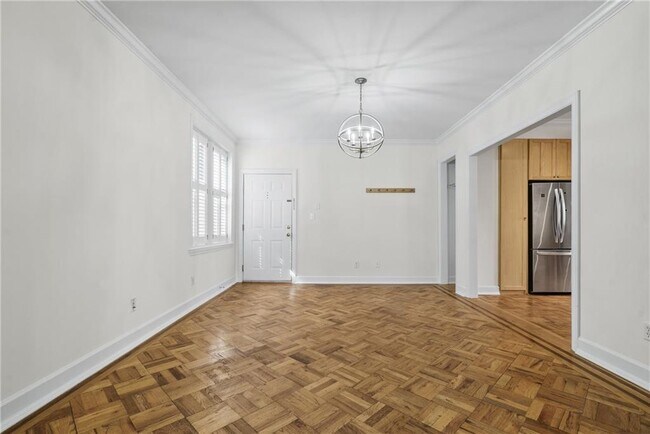 Building Photo - 878 Briarcliff Rd NE