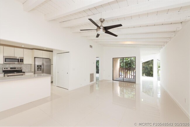 Building Photo - 6604 SW 114th Pl